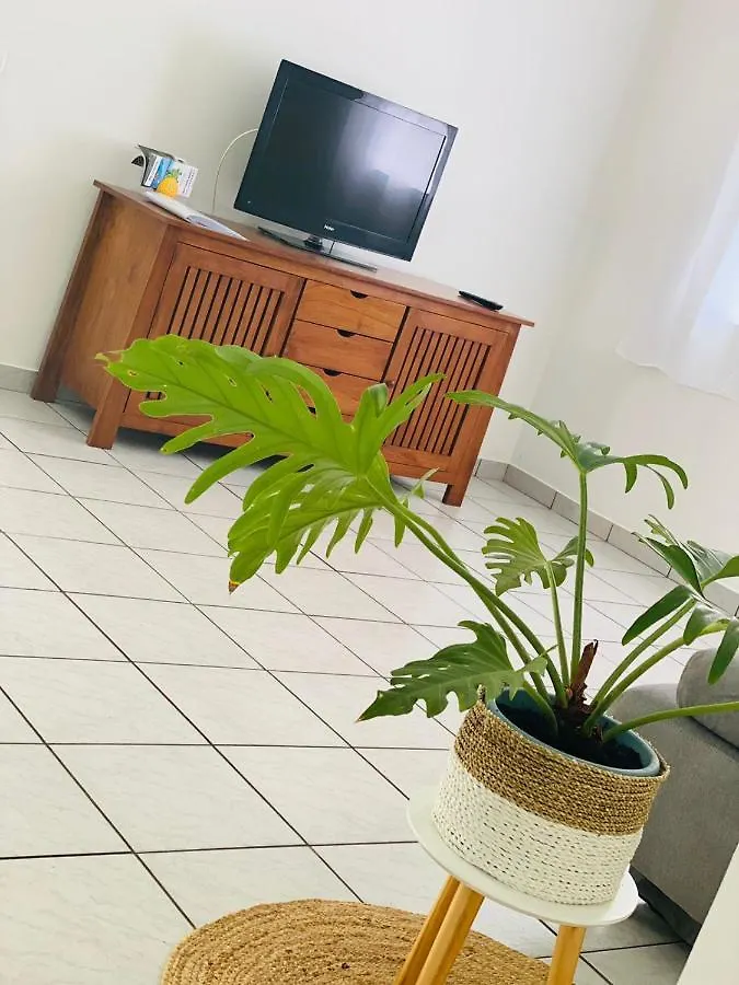 Fare Kahanui Afareaitu